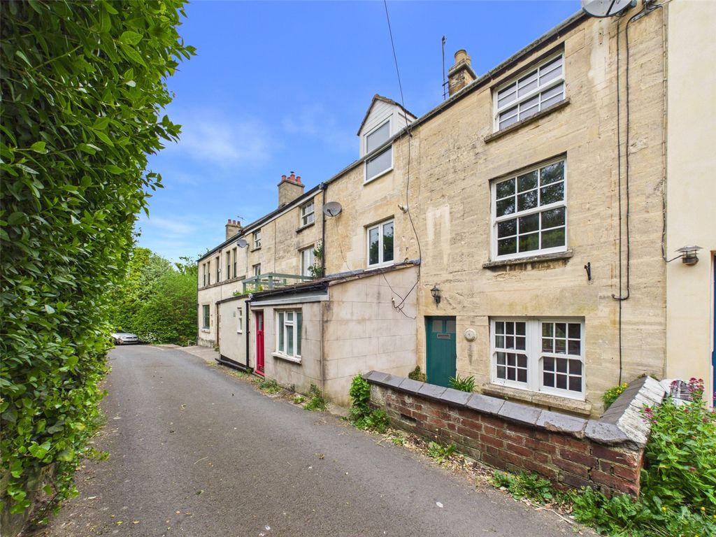 Property photo 1 of 19 Picture No. 01