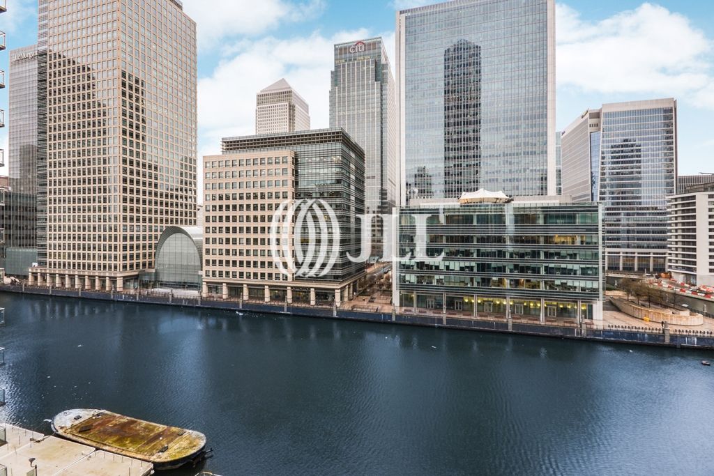 Property photo 3 of 35 Hampton Tower