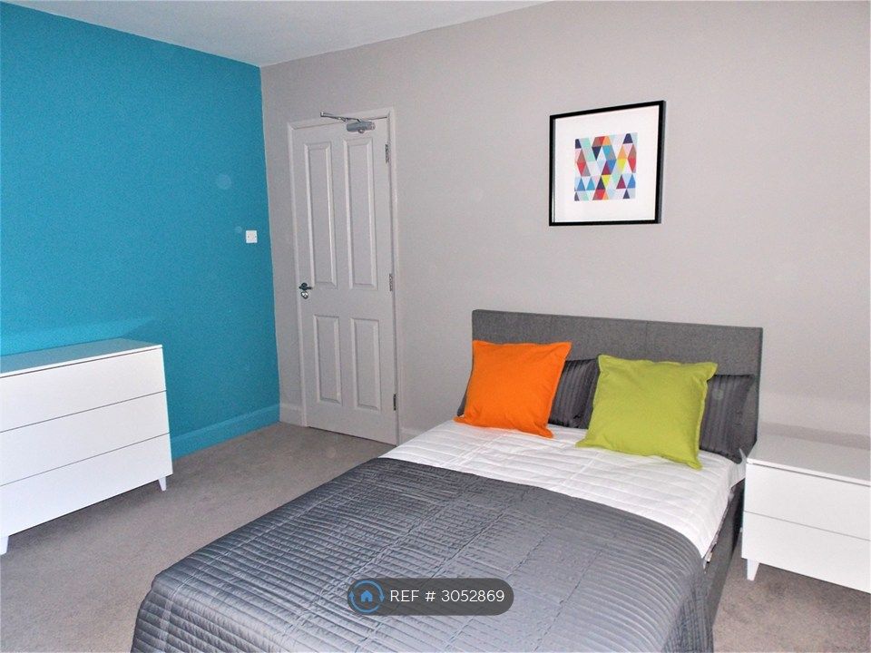 Property photo 2 of 7 Room 2