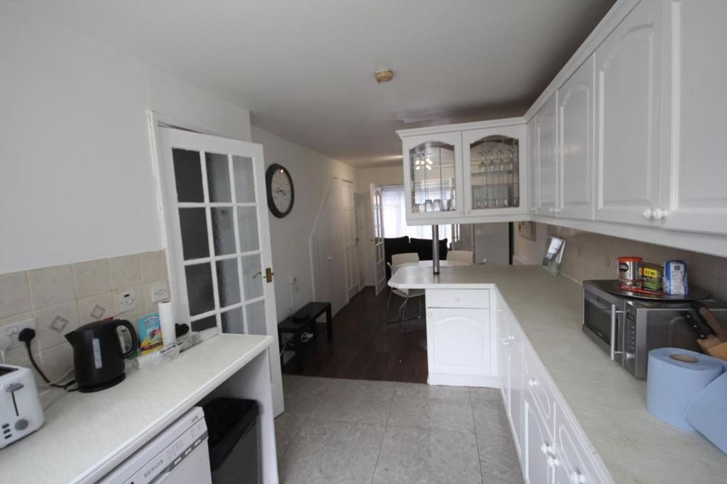 Property photo 3 of 26