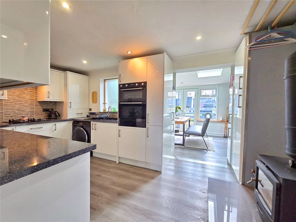 Property photo 3 of 20 Kitchen Dining Room