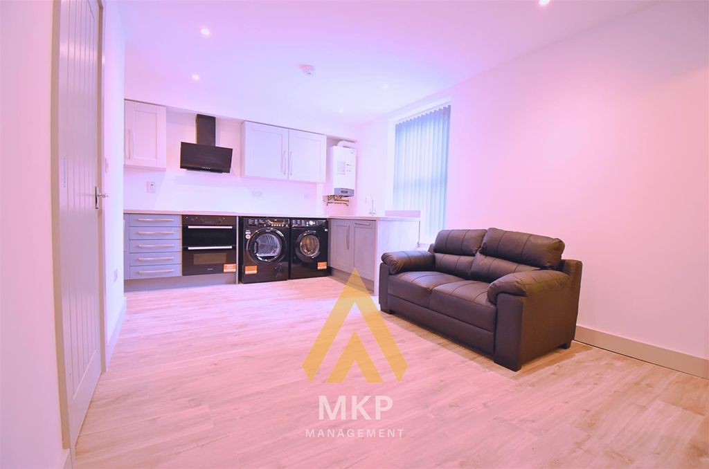 Property photo 1 of 12 1.Png