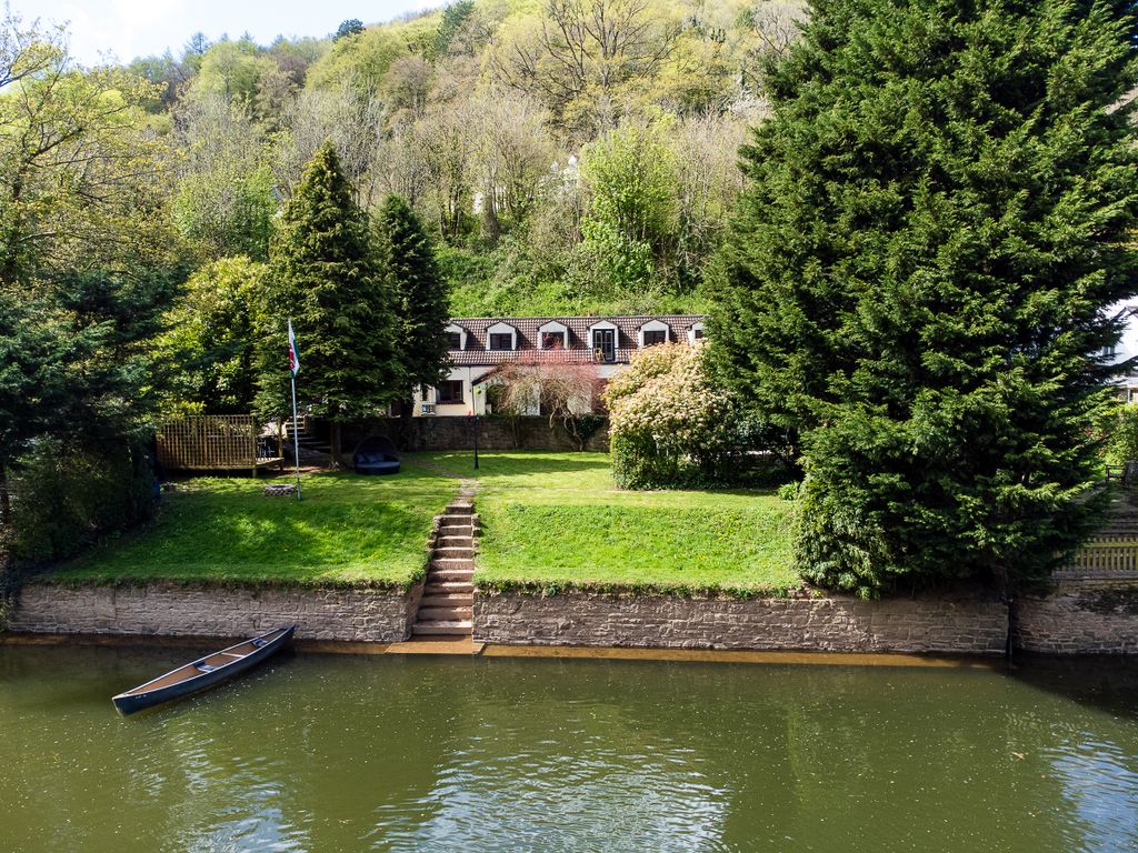 Property photo 1 of 26 Kingfishers-58