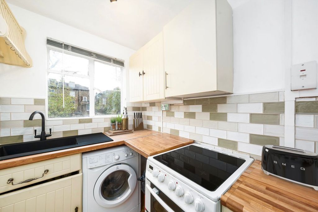 Property photo 3 of 4