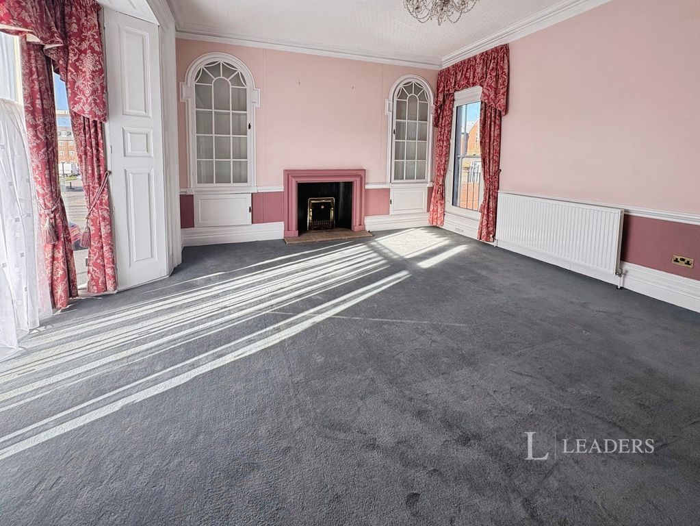 Property photo 3 of 7 Pbox-Img.Jpg