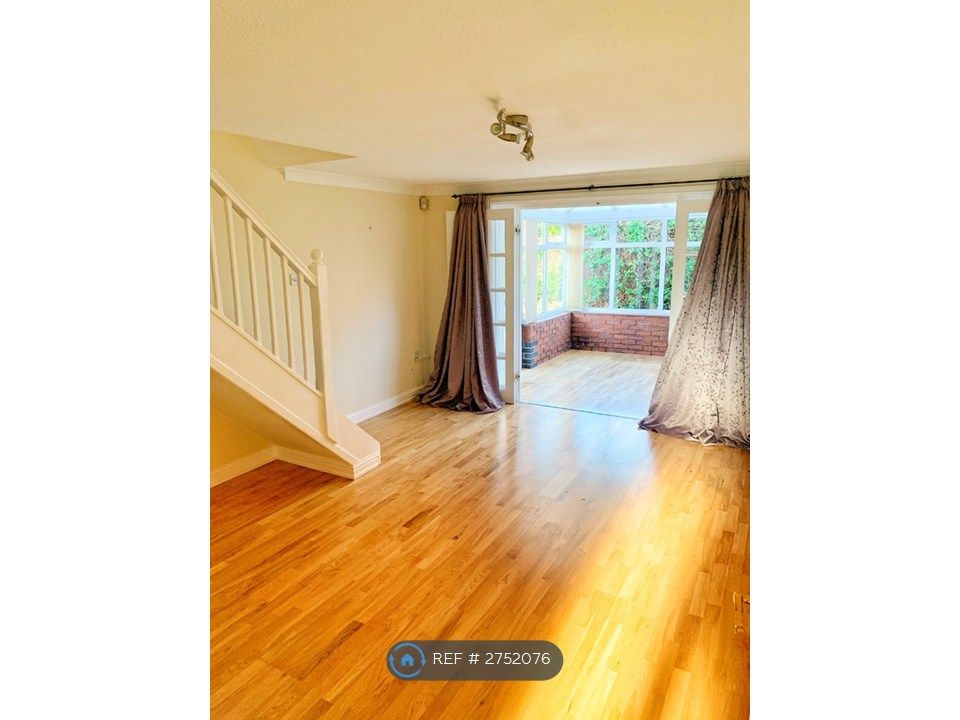 Property photo 2 of 9