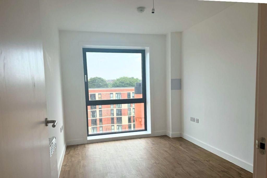 Property photo 2 of 19 Phoenix, Leeds - 17.Jpg