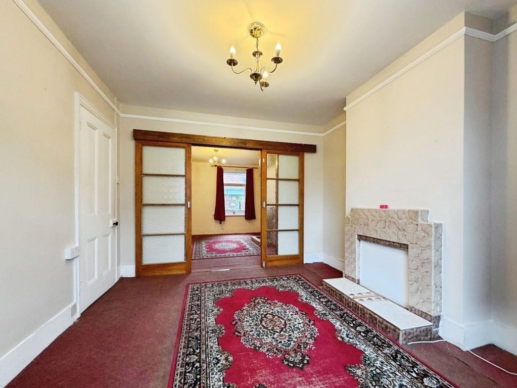 Property photo 2 of 16 Sitting Room