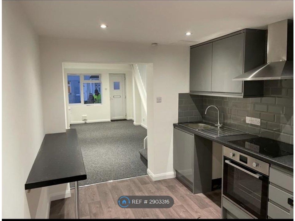 Property photo 2 of 3