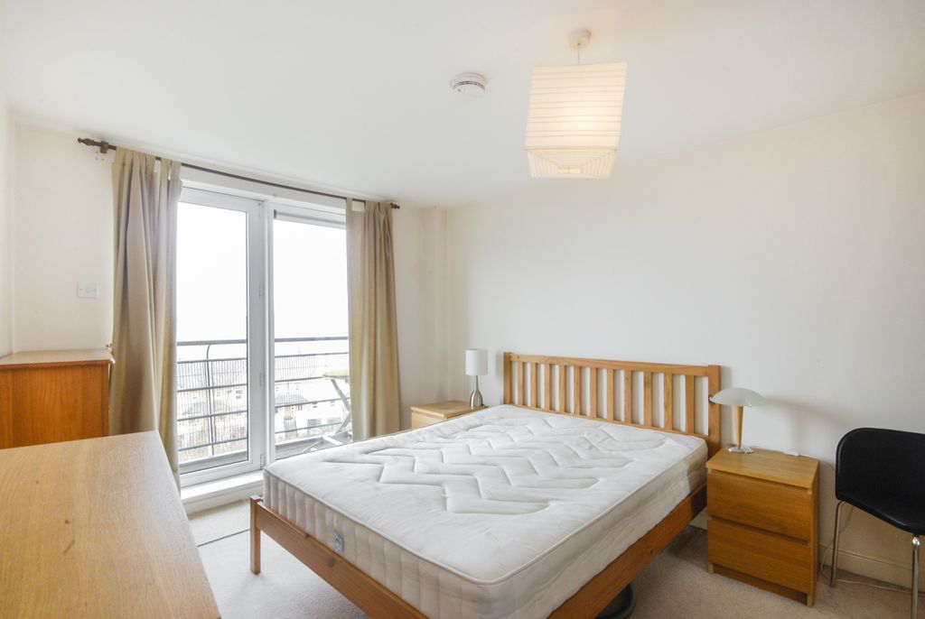 Property photo 3 of 6