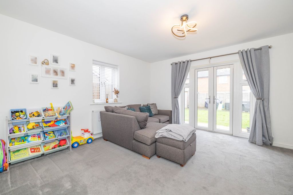 Property photo 2 of 11 Picture 2