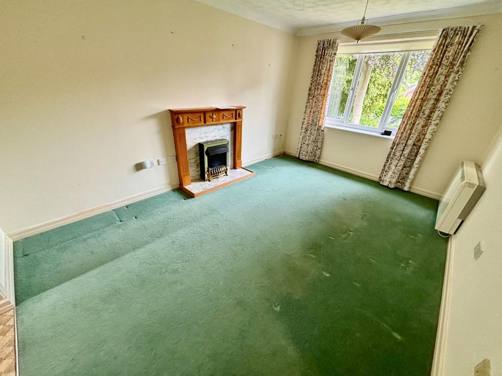 Property photo 3 of 11