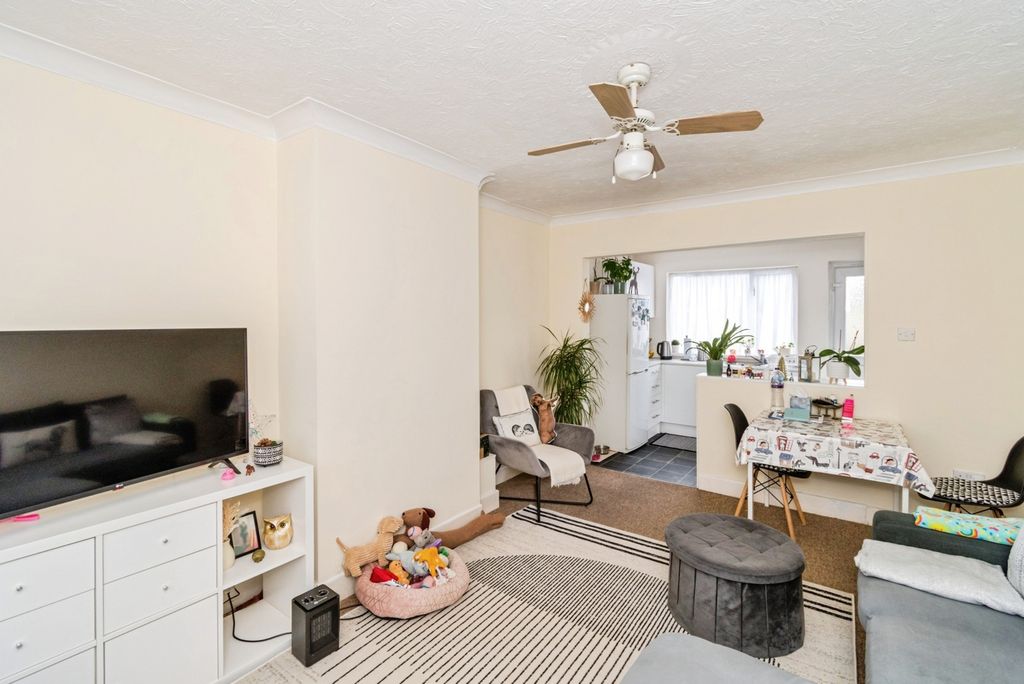 Property photo 2 of 13 Pbox-Img.Jpg