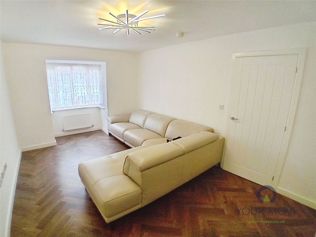 Property photo 2 of 26 Picture No. 15