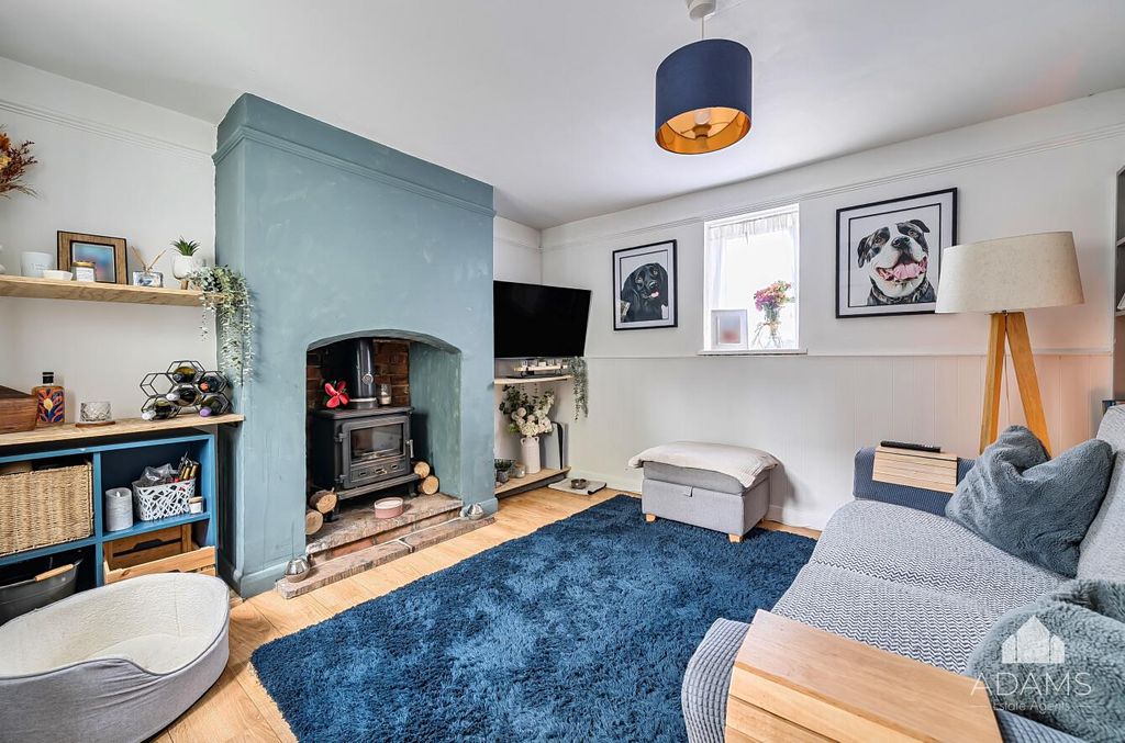 Property photo 2 of 15 Sitting Room