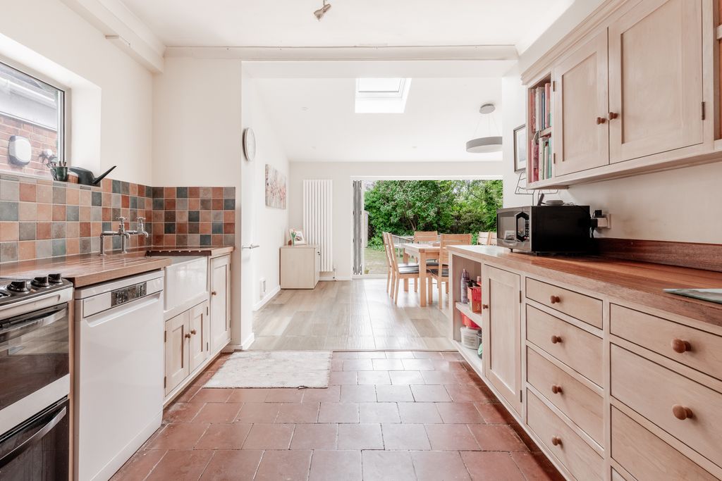 Property photo 3 of 30 A16