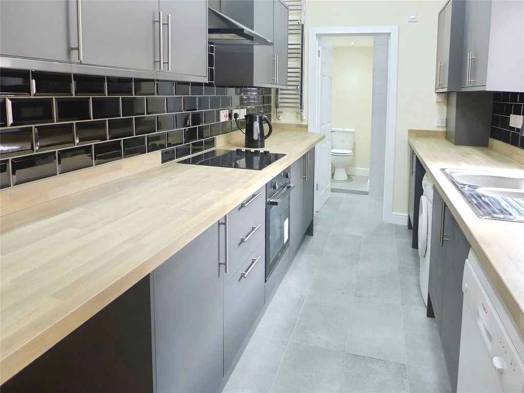 Property photo 3 of 12 Picture No. 08