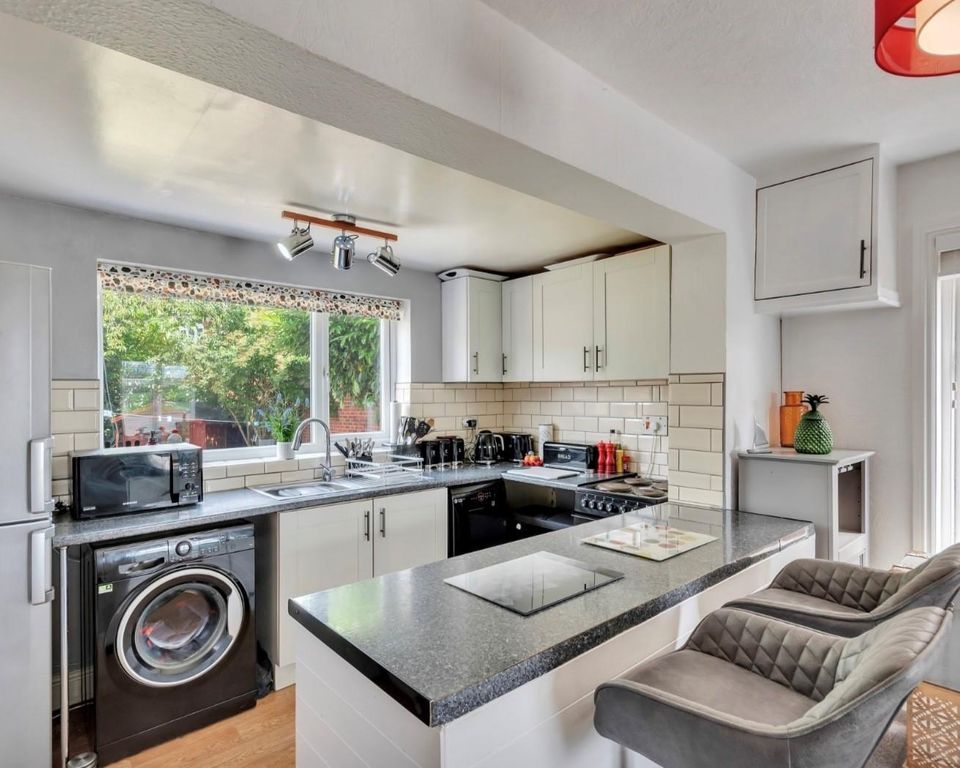 Property photo 3 of 7 3.Jpg