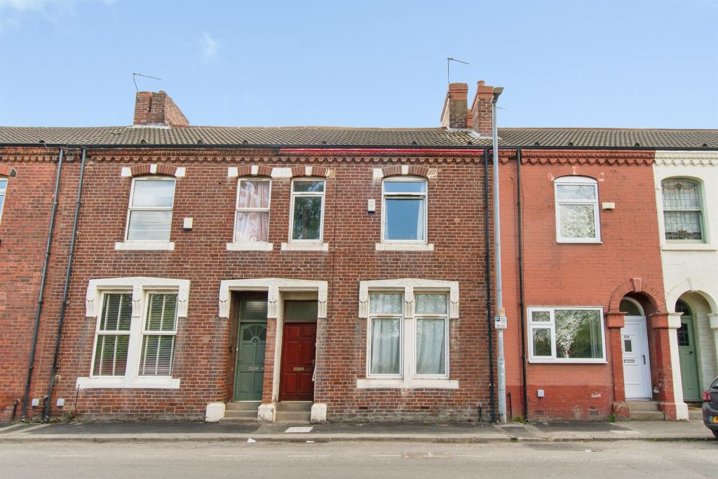 Property photo 1 of 17