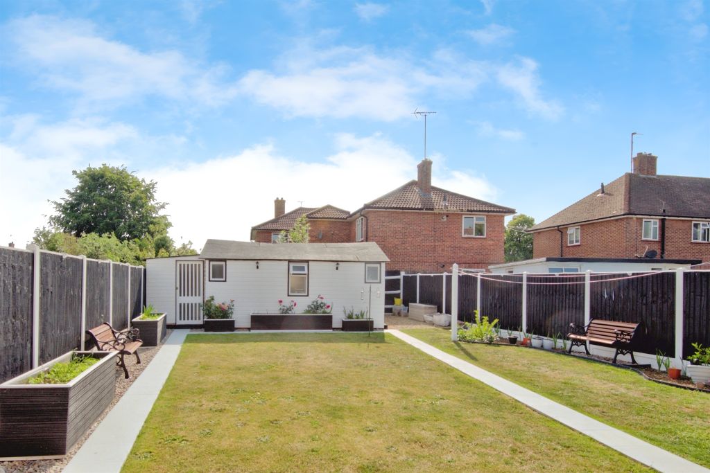 Property photo 2 of 21