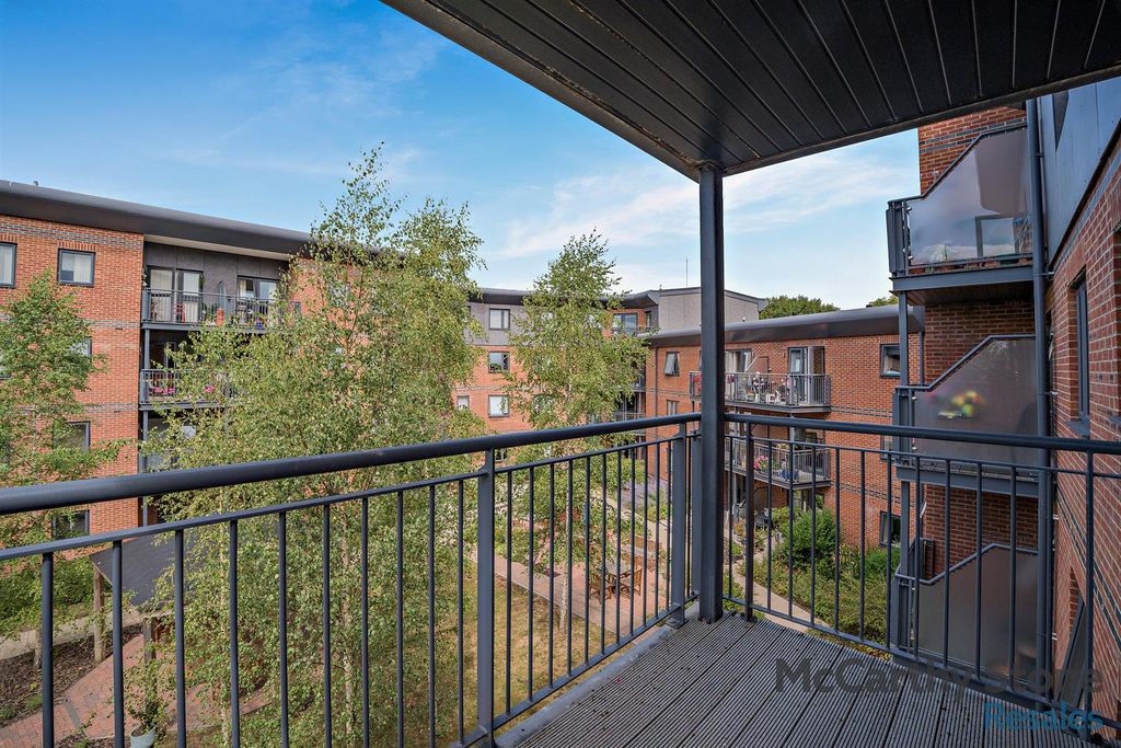 Property photo 2 of 18 Balcony