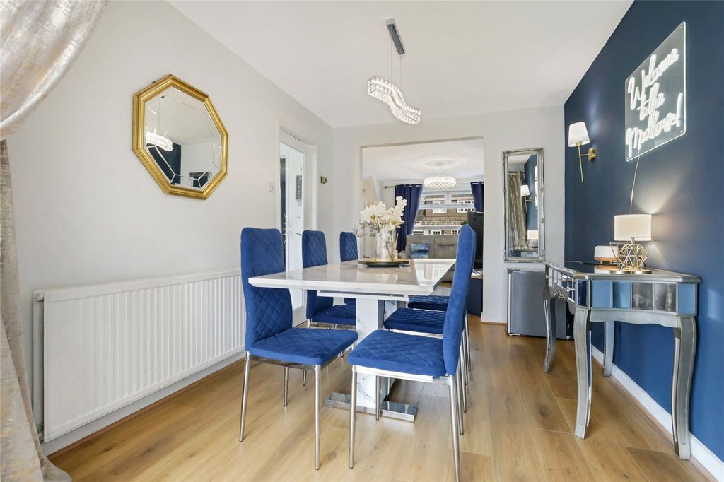 Property photo 3 of 19 Picture No. 06