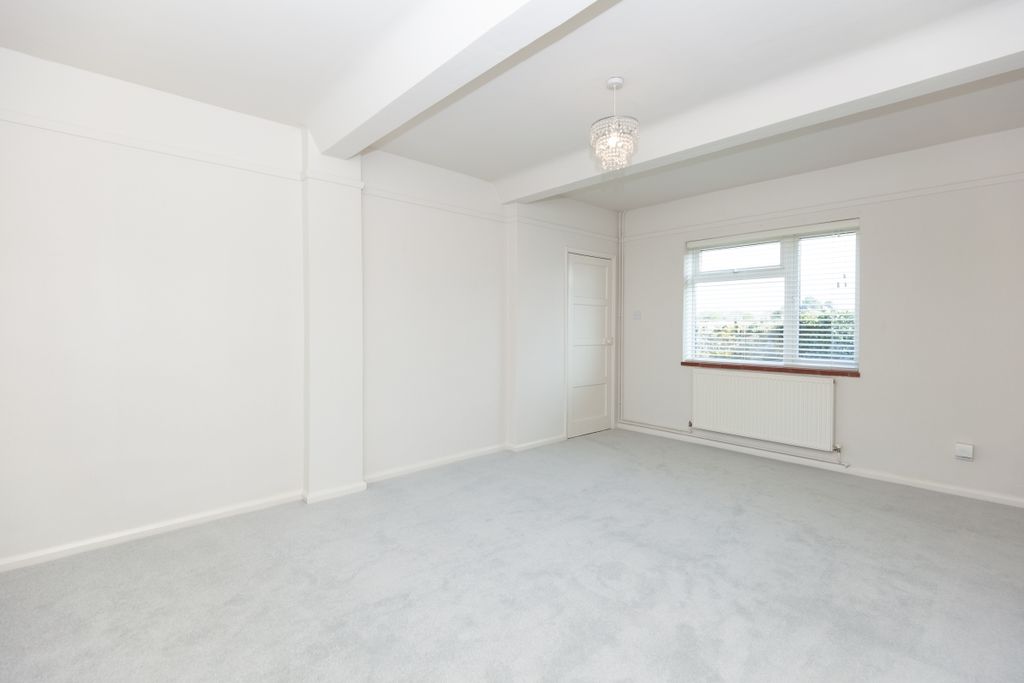 Property photo 3 of 9 185665