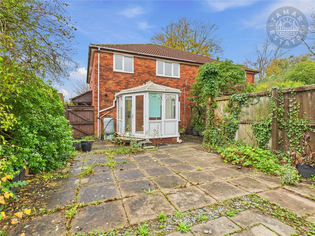 Property photo 1 of 12 Rear Aspect