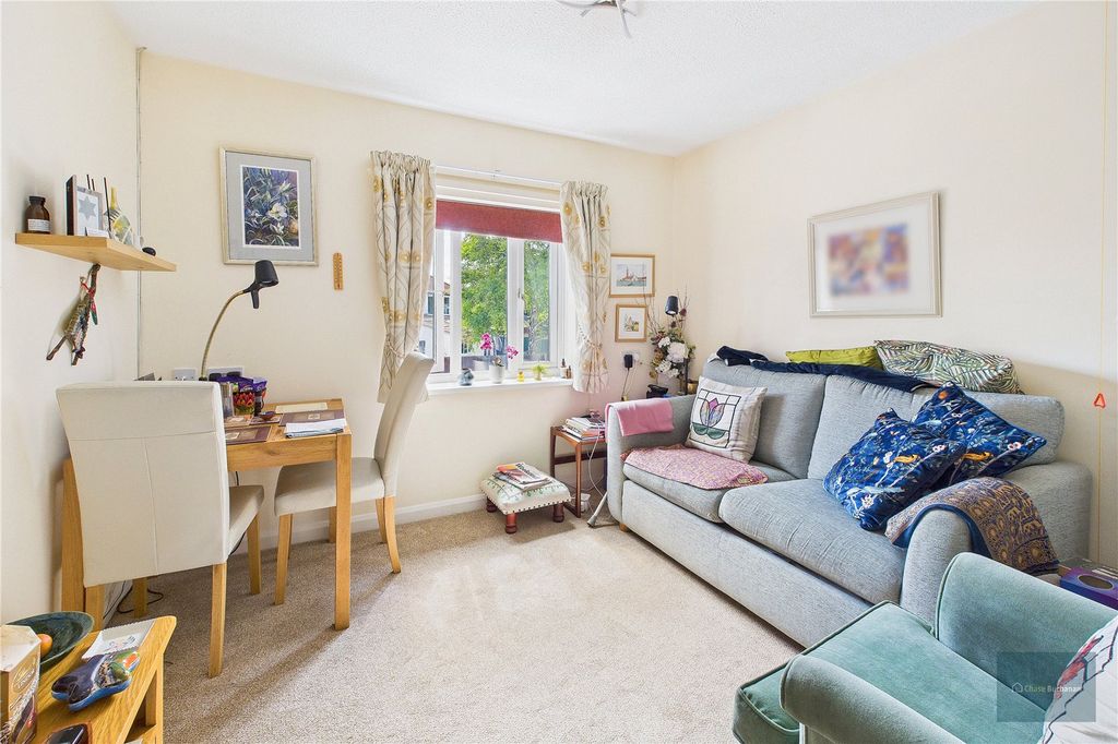 Property photo 1 of 11 Picture No. 13