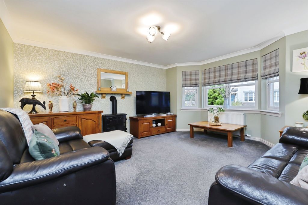 Property photo 3 of 31