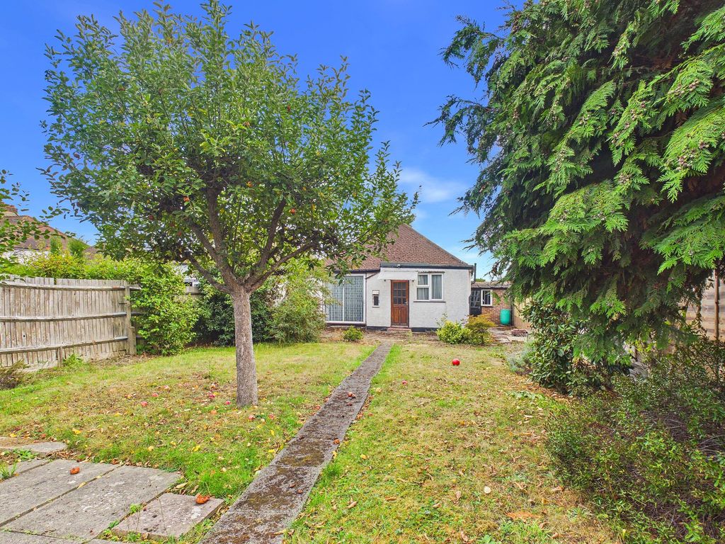 Property photo 3 of 11