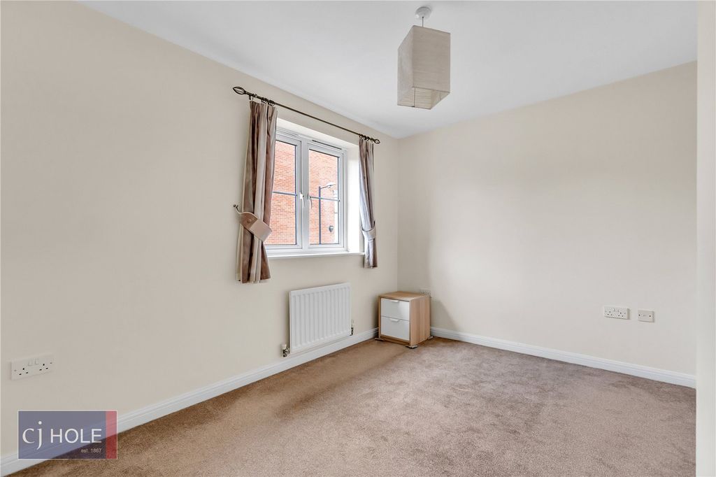 Property photo 3 of 13 Picture No. 18