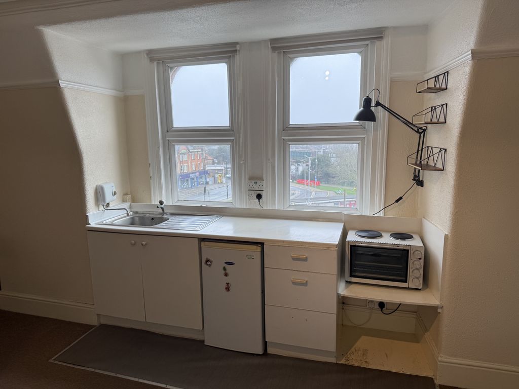 Property photo 3 of 6 Gallery