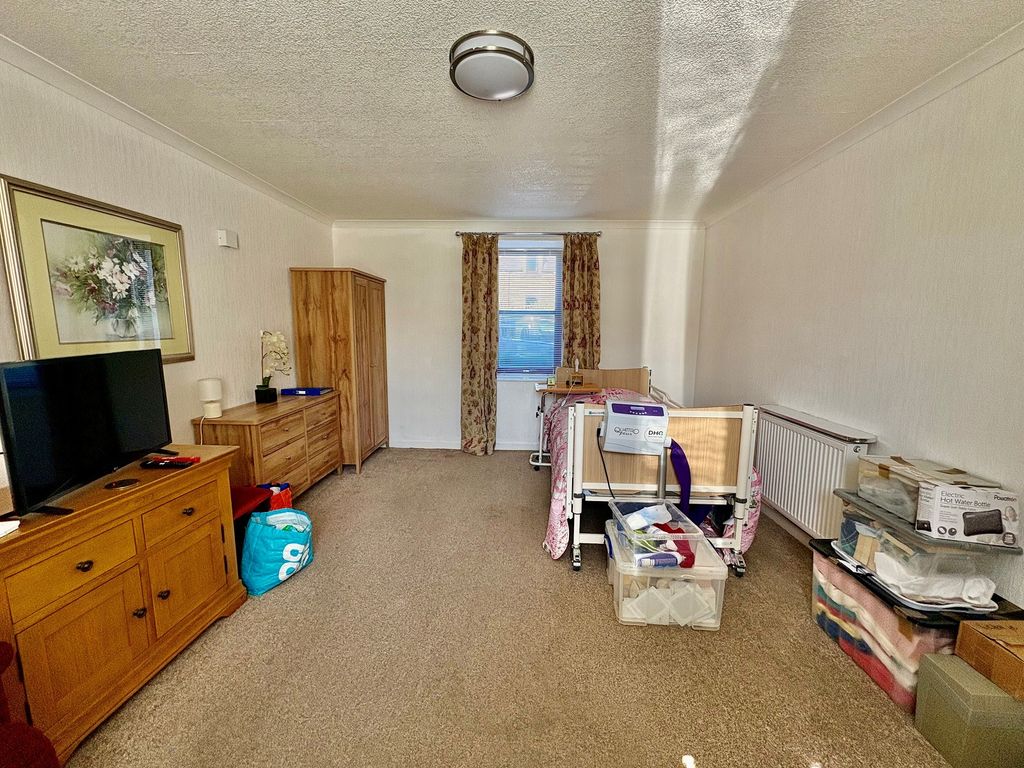 Property photo 2 of 6 Not Specified