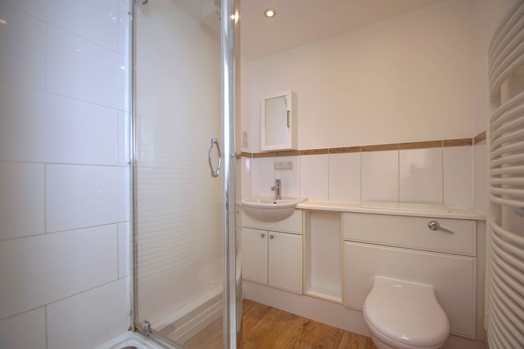 Property photo 3 of 11 Photo