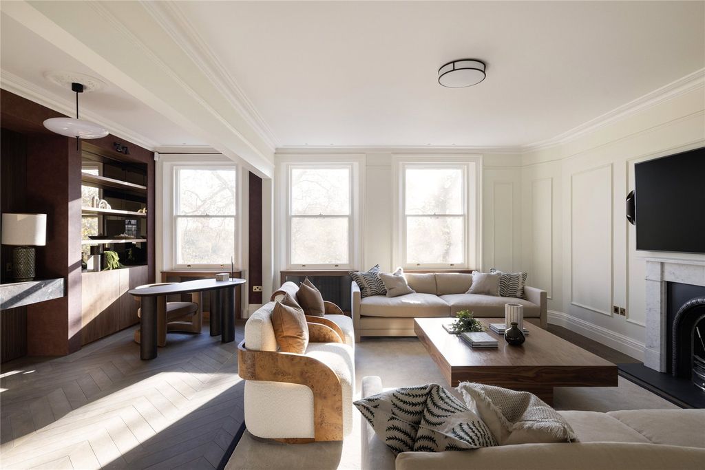 Property photo 1 of 19 Picture No. 03