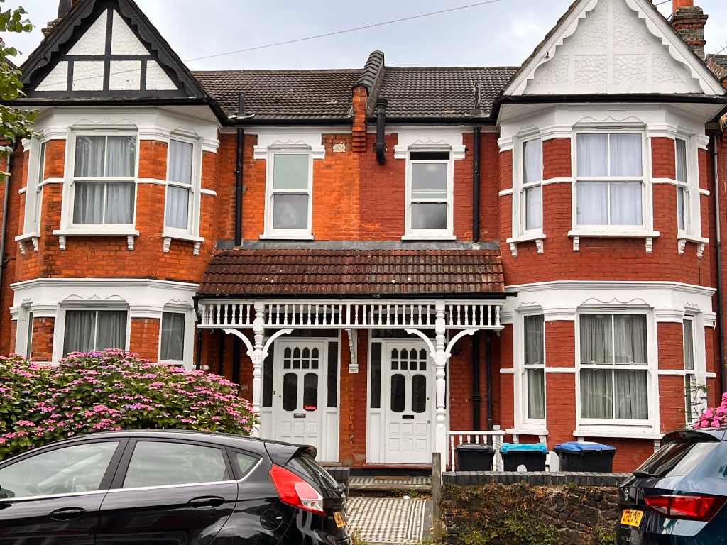 Property photo 2 of 8