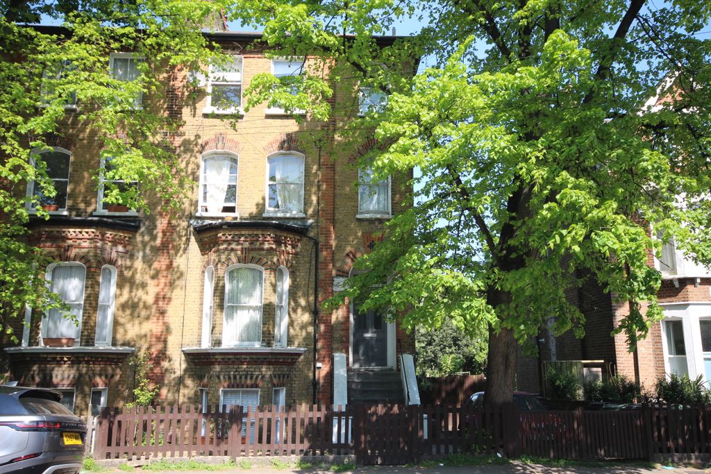 Property photo 1 of 5
