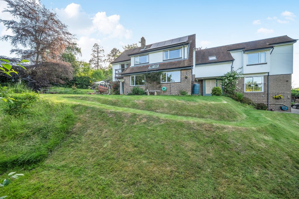 Property photo 1 of 19