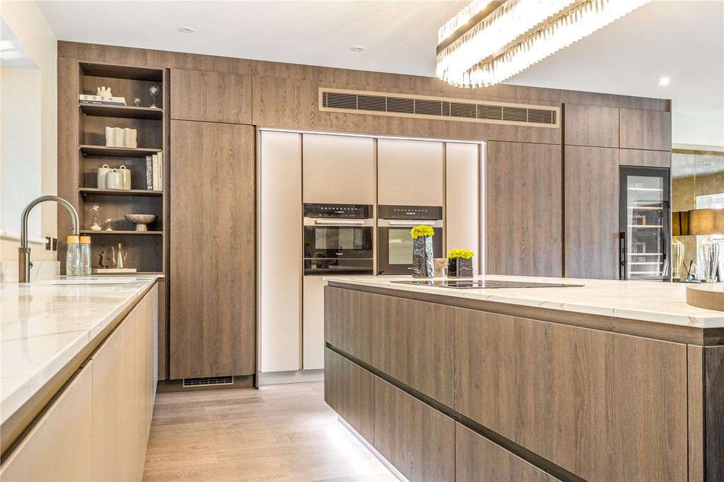 Property photo 3 of 21 * Show Home