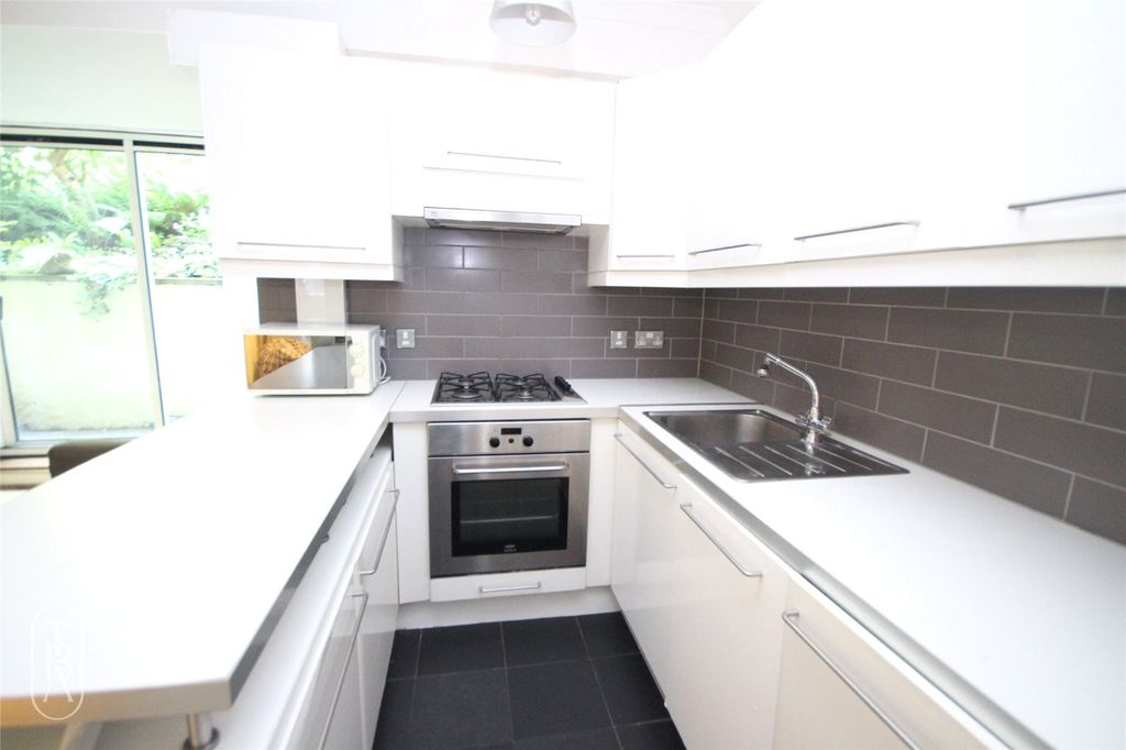 Property photo 3 of 7 Picture No. 09