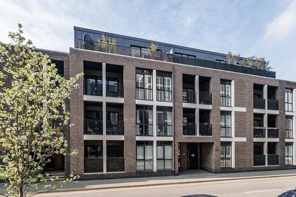 Property photo 2 of 9