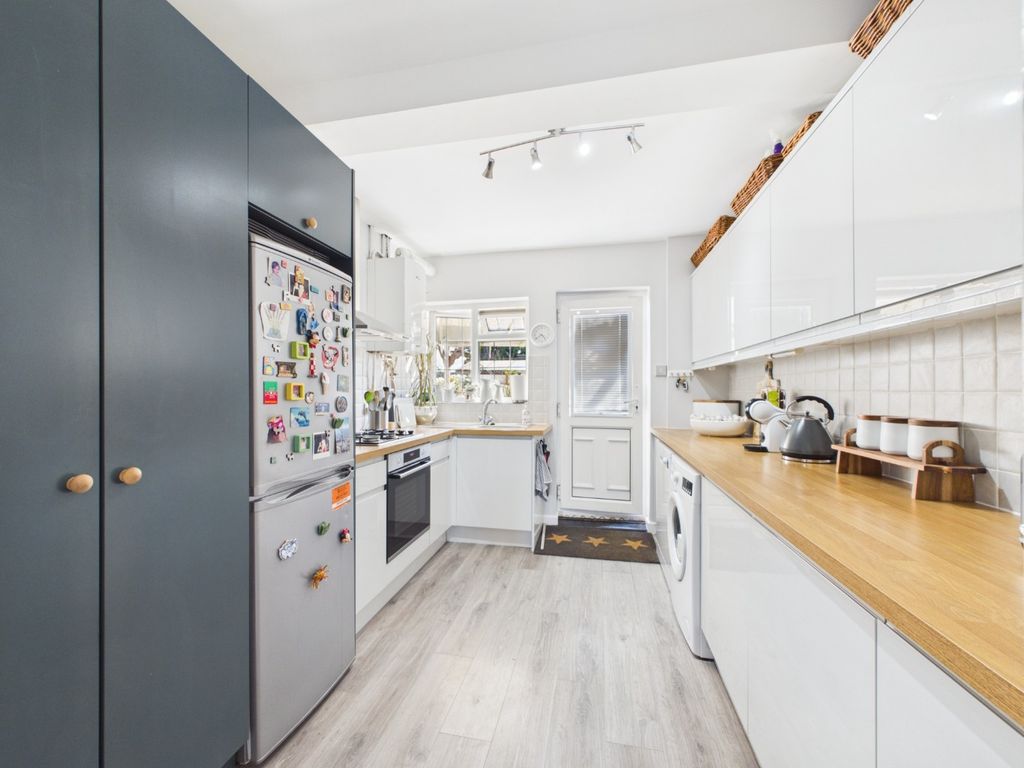 Property photo 3 of 11 5267396