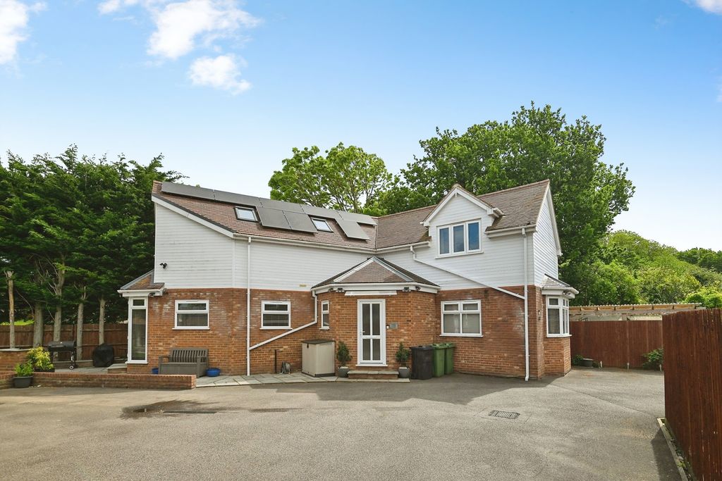 Property photo 1 of 19 Pbox-Img.Jpg