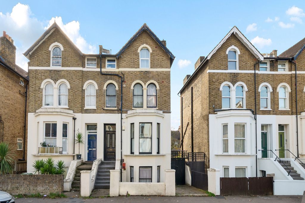 Property photo 2 of 12 External