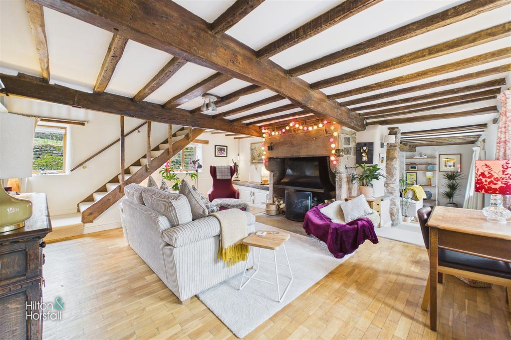 Property photo 2 of 28 Ingle Cottage