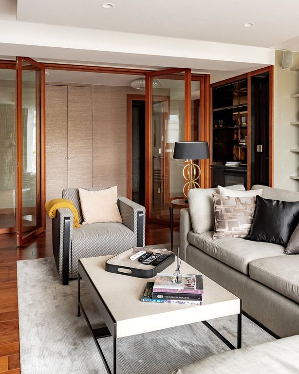 Property photo 3 of 20 Seating Area