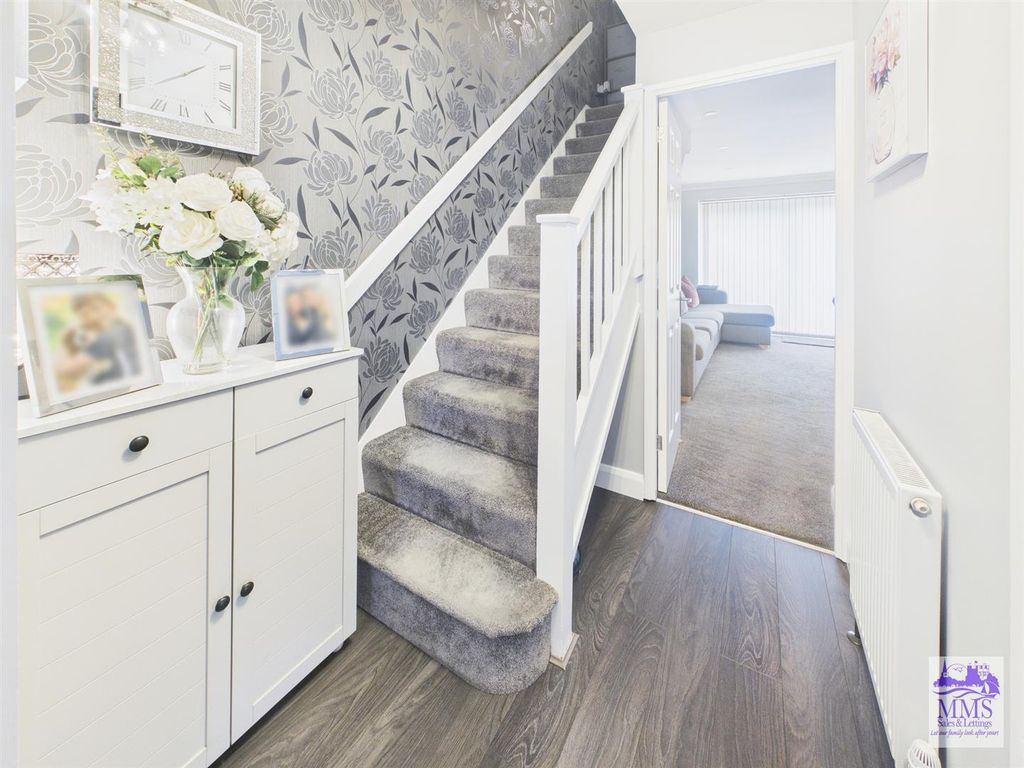 Property photo 2 of 15 Cam04098G0-Pr0159-Still001.Jpg