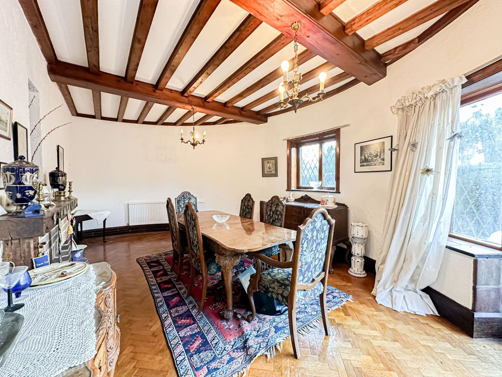 Property photo 2 of 44