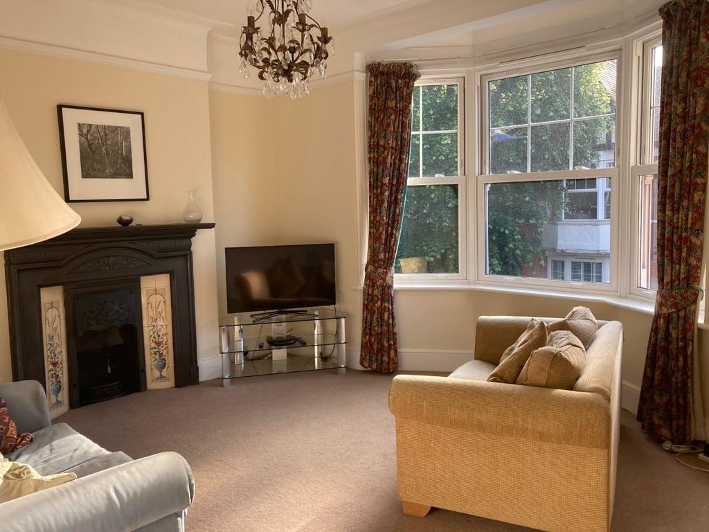 Property photo 2 of 16
